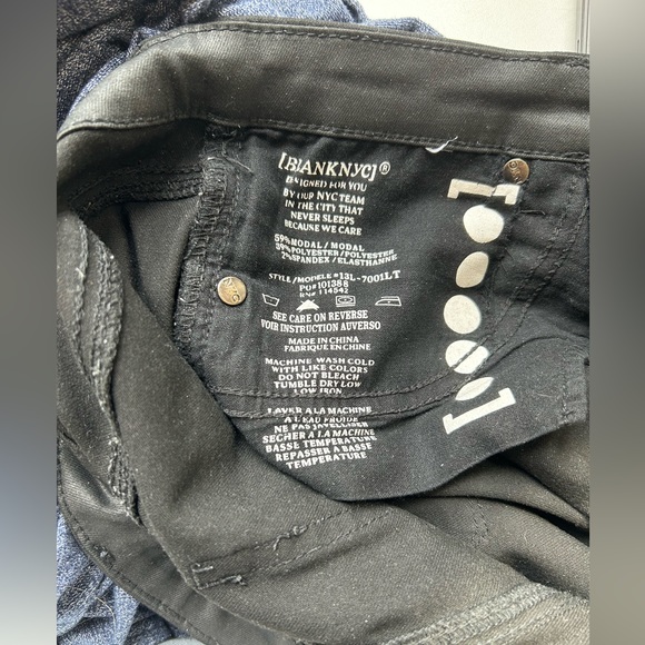 BLANK NYC skinny jeans Size 28. Worn in Good condition - Picture 3 of 3